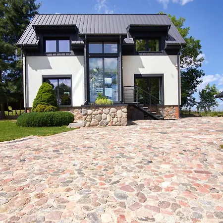 Amazing In With Lake View Дом отдыха Jora Wielka